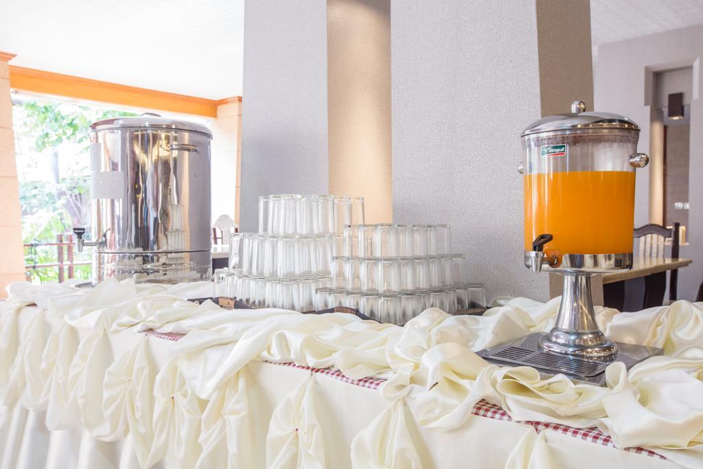 נאקון נאיוק Juntra Resort & Hotel מראה חיצוני תמונה