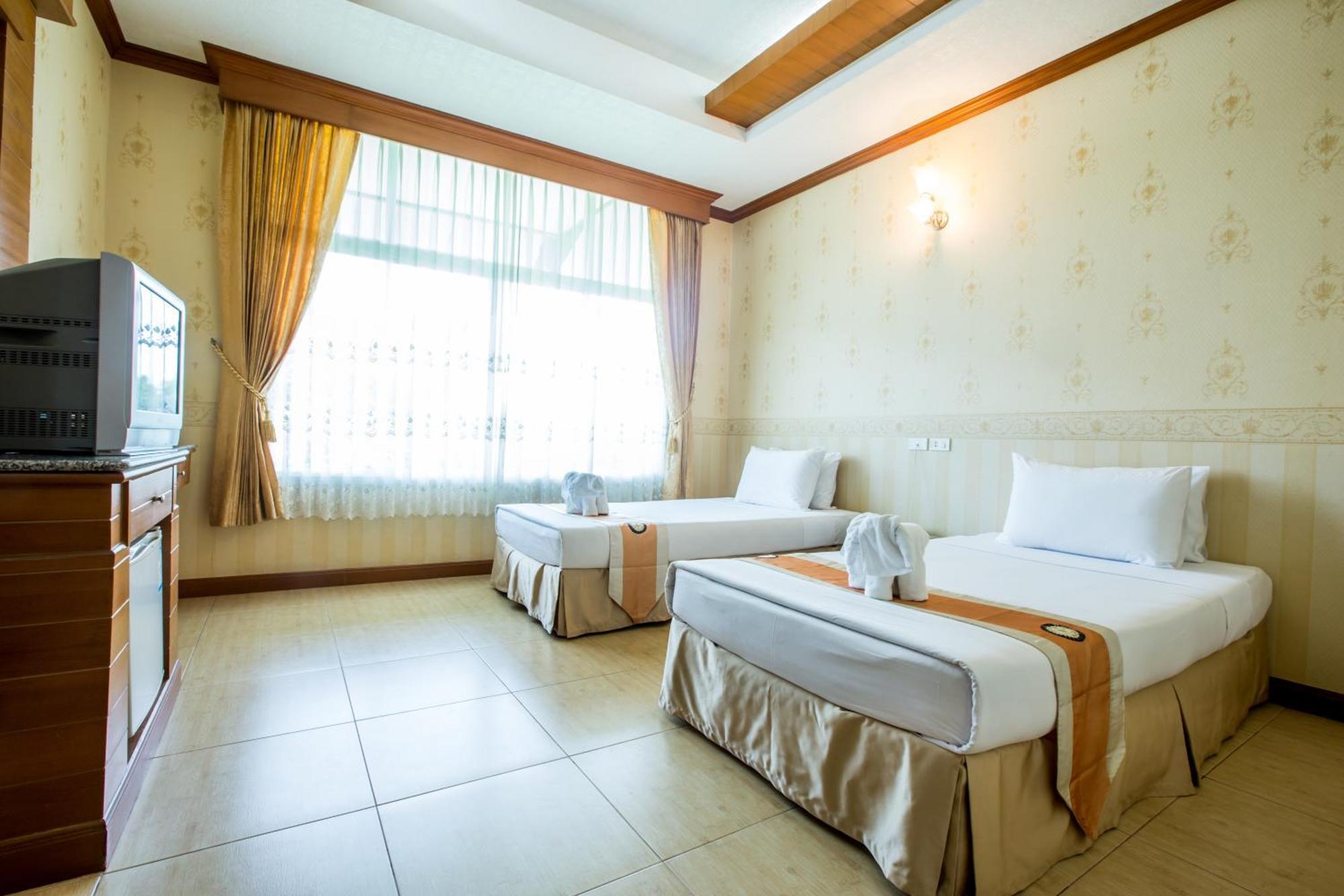 נאקון נאיוק Juntra Resort & Hotel מראה חיצוני תמונה