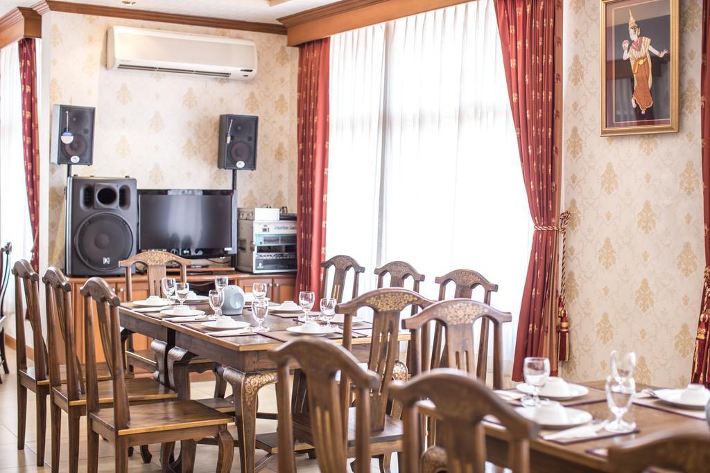 נאקון נאיוק Juntra Resort & Hotel מראה חיצוני תמונה